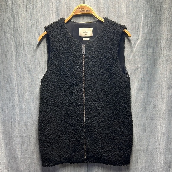 🚩 Aritzia Wilfred black zip up fuzzy vest size XXS - Picture 2 of 7